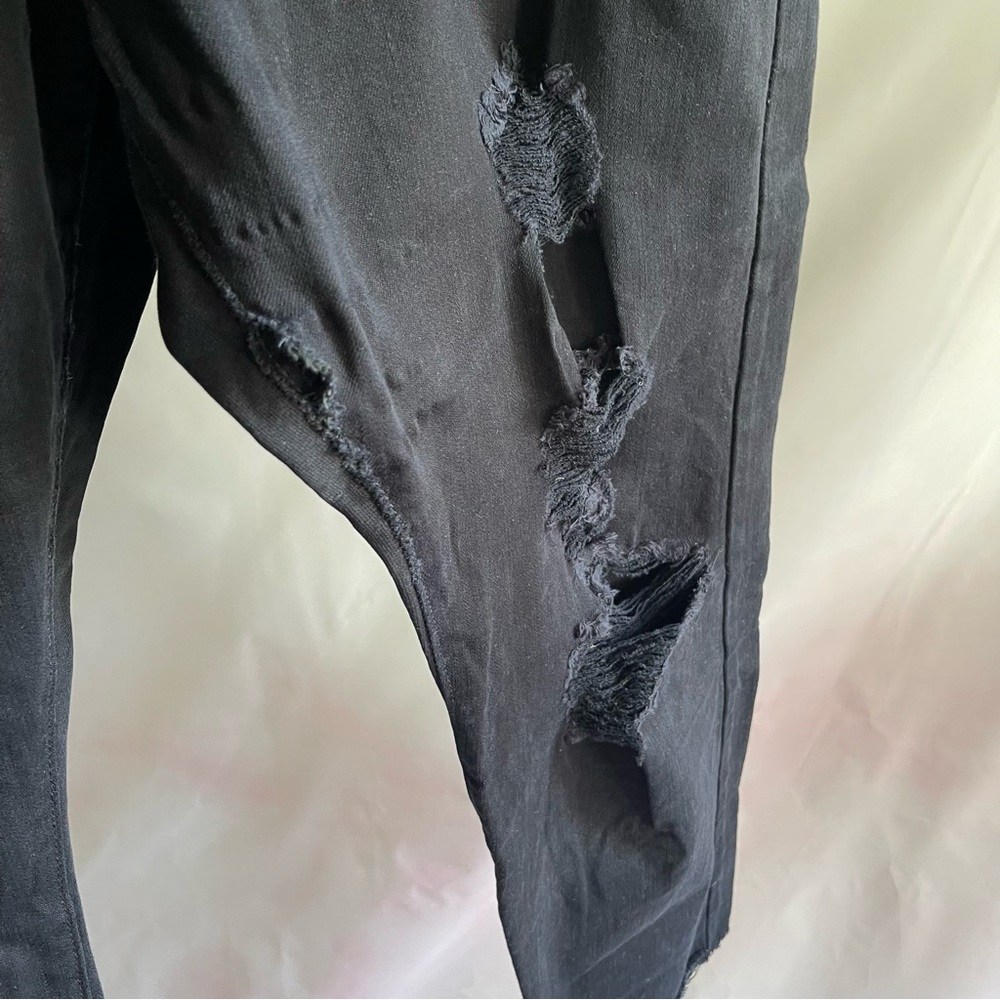 Levi’s Wedgie Skinny Destructed Black Skinny Raw Hem Jean Womens Size 18W - Picture 10 of 12